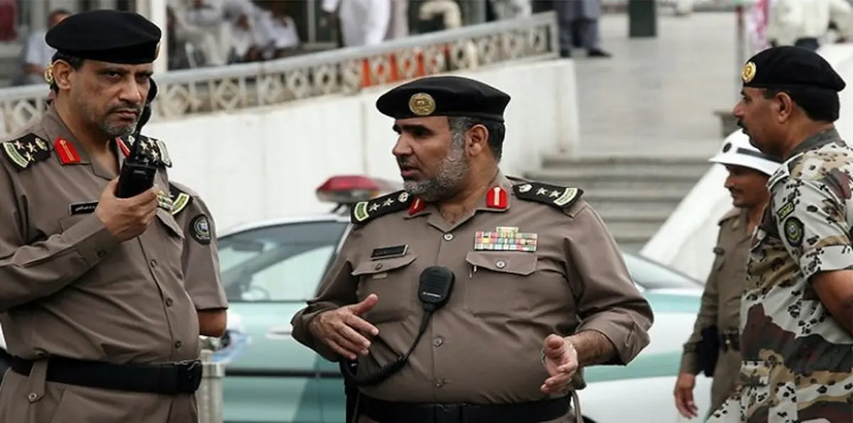 بعد الشمري وأبوسن.. مداهمات الشرطة السعودية لمواقع التواصل الاجتماعي تثير جدلًا في المملكة