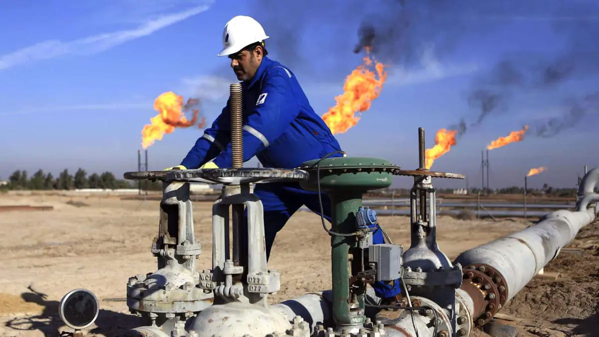 العراق يوافق على دخول شركة النفط الوطنية شريكا ممولا مع "توتال" بمشروعها في البصرة
