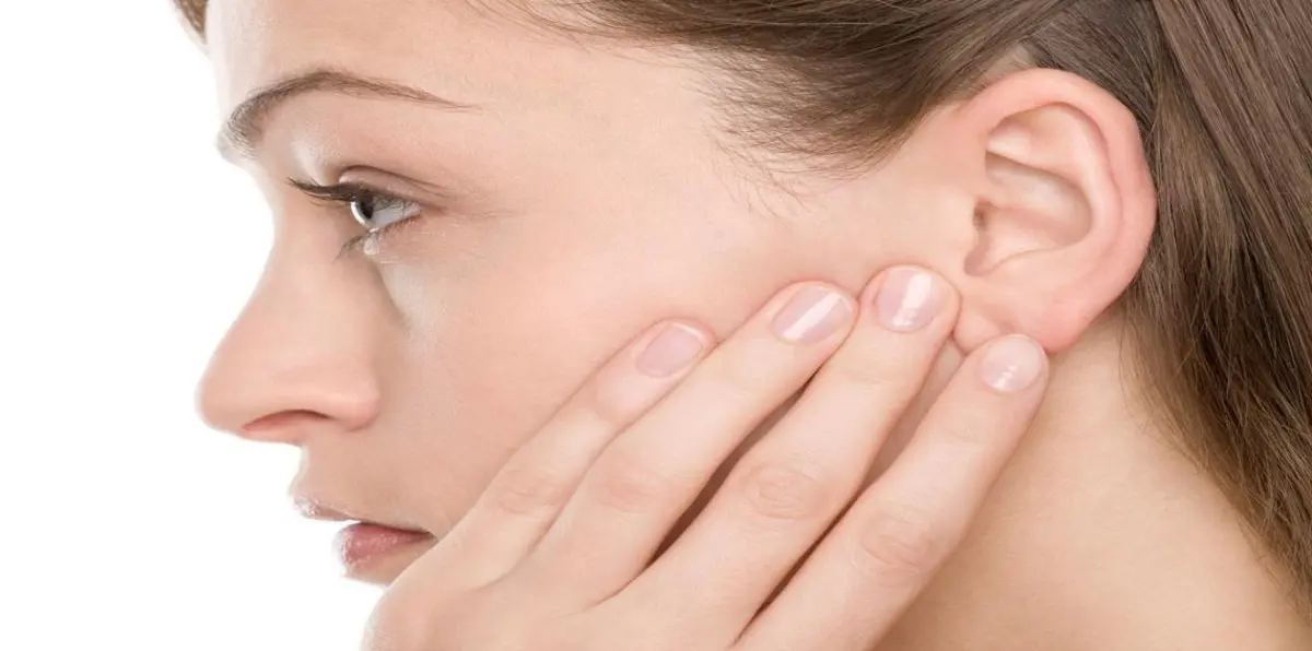 هذه العلامة في شحمة أذنيك دليل على إصابتك بالسكتة الدماغية