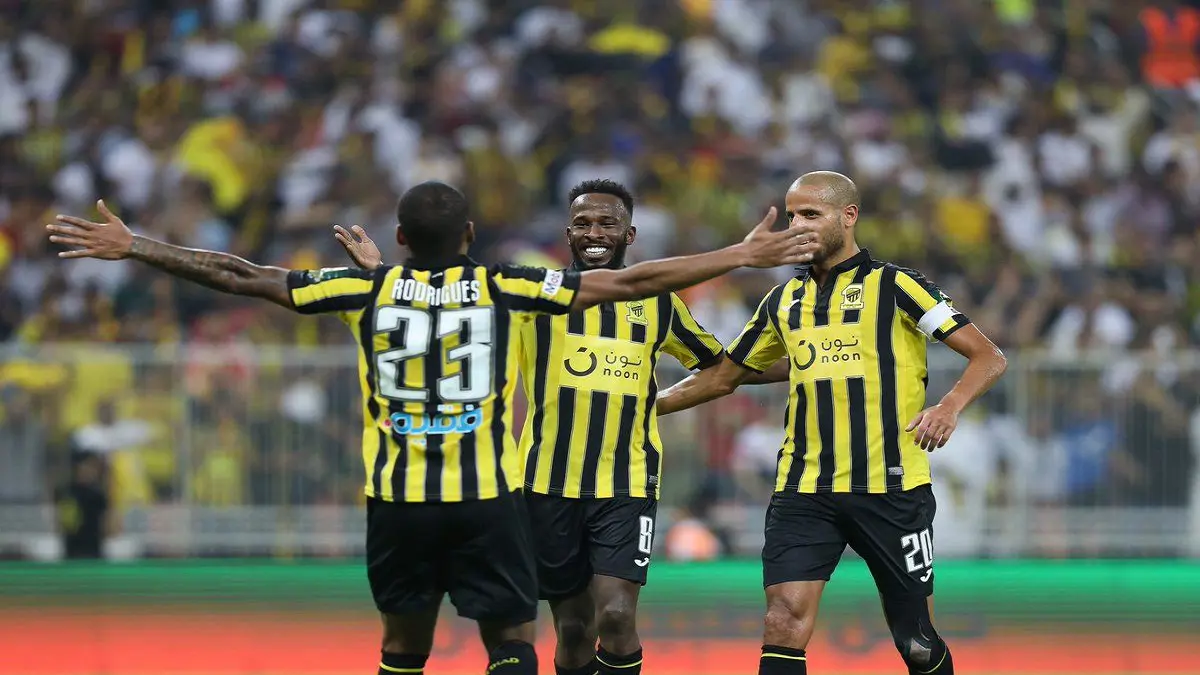 الاتحاد يسعى للاحتفاظ بلقب كأس خادم الحرمين الشريفين وإنقاذ موسمه أمام التعاون