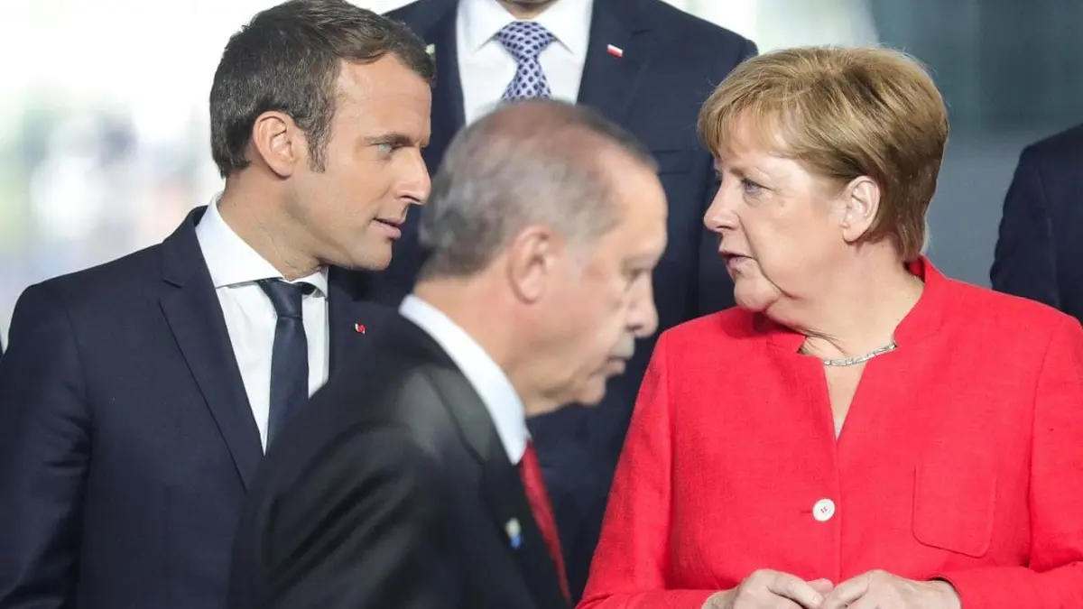عقد القمة المقررة بين أردوغان وماكرون وميركل عبر دائرة تلفزيونية مغلقة
