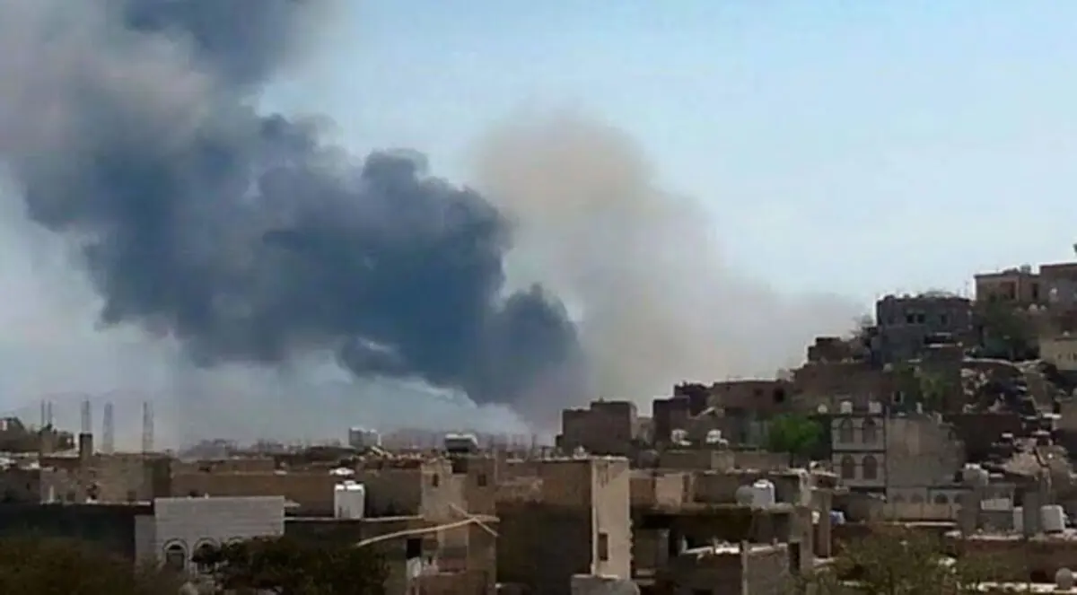 التحالف يقصف منزل القيادي الحوثي عبد القادر الشامي في إب