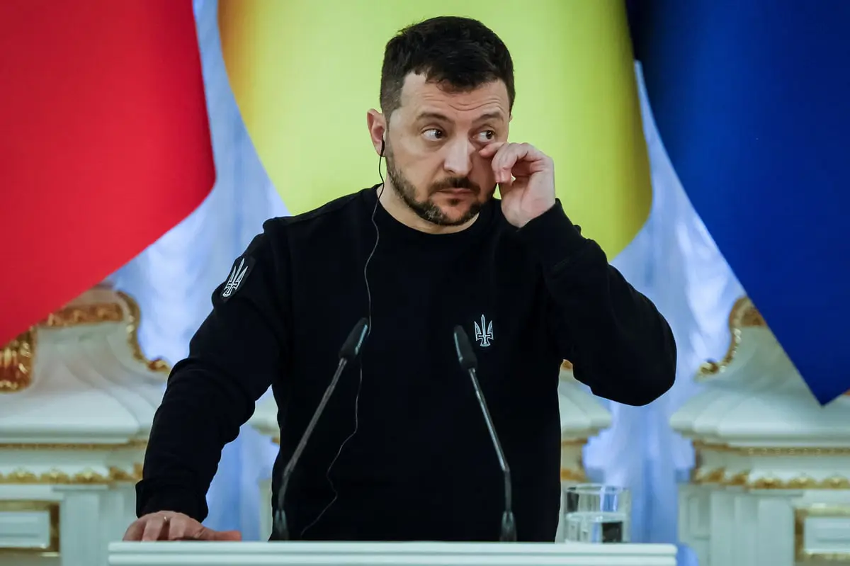 زيلينسكي يطلب من الناتو اعتراض الصواريخ الروسية فوق بلاده 