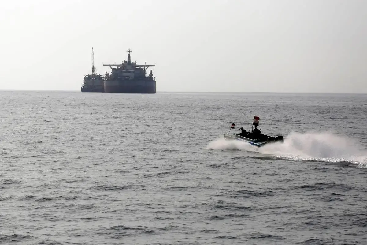 سفينة تجارية تتعرض لهجوم قبالة سواحل عدن في البحر الأحمر