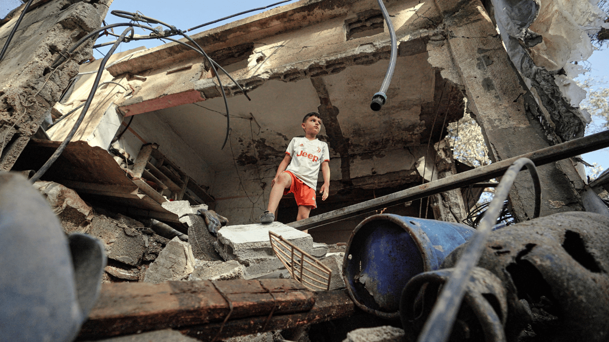 مقتل 35 فلسطينيا إثر قصف إسرائيلي في قطاع غزة