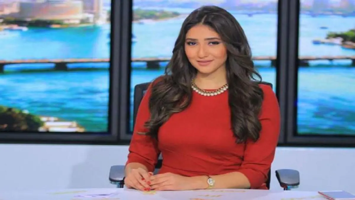 بالفيديو.. أول ظهور مصور لرنا هويدي بعد إخلاء سبيلها في قضية "مقاطع خالد يوسف"