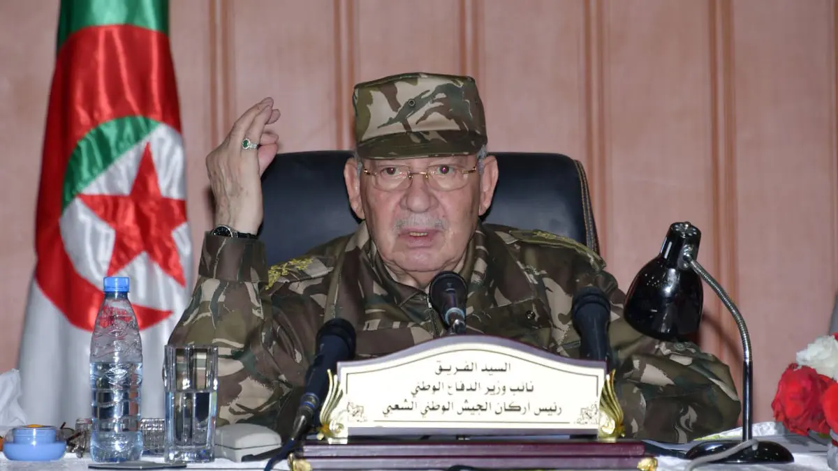 قايد صالح: "العصابة" تحاول تمييع محاربة الفساد.. ولا طموحات سياسية للجيش
