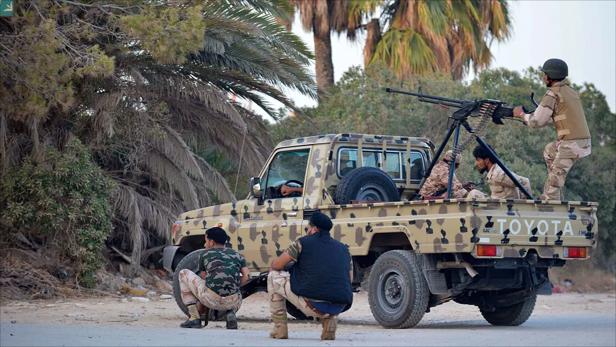 الجيش الليبي يطارد "الإرهابيين" قرب حدود الجزائر