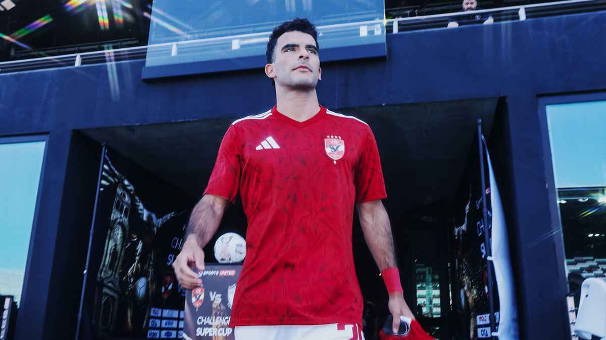 تعرف على أسباب العقوبة المفاجئة.. الأهلي المصري يعاقب زيزو 