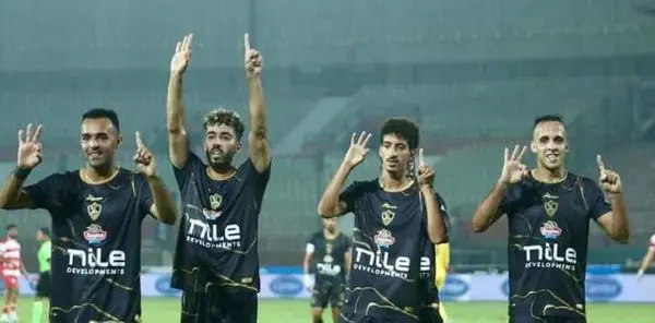 لاعبو الزمالك يدعمون أحمد فتوح