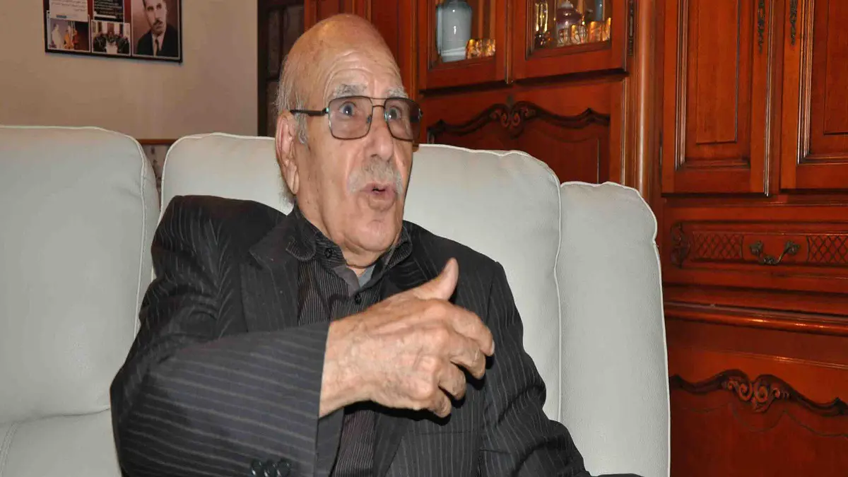 محكمة جزائرية تقضي بحبس المعارض لخضر بورقعة