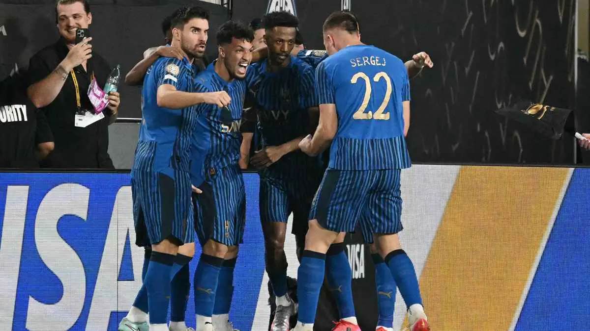 يجب تطبيق أقسى عقوبة.. رد فعل ناري بعد انسحاب الهلال من السوبر السعودي (فيديو)