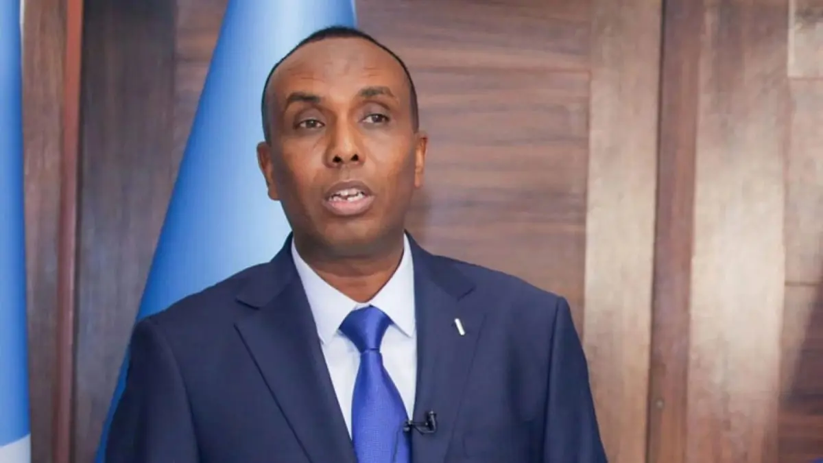 الحكومة الصومالية تتوعد بمحاسبة "المسؤولين المتهاونين" بعد هجوم فندق حياة