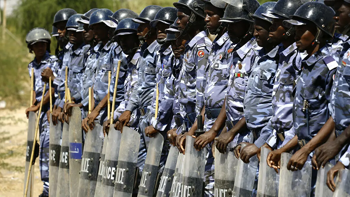 مقتل سجين وإصابة 4 آخرين باشتباكات مع الشرطة في السودان