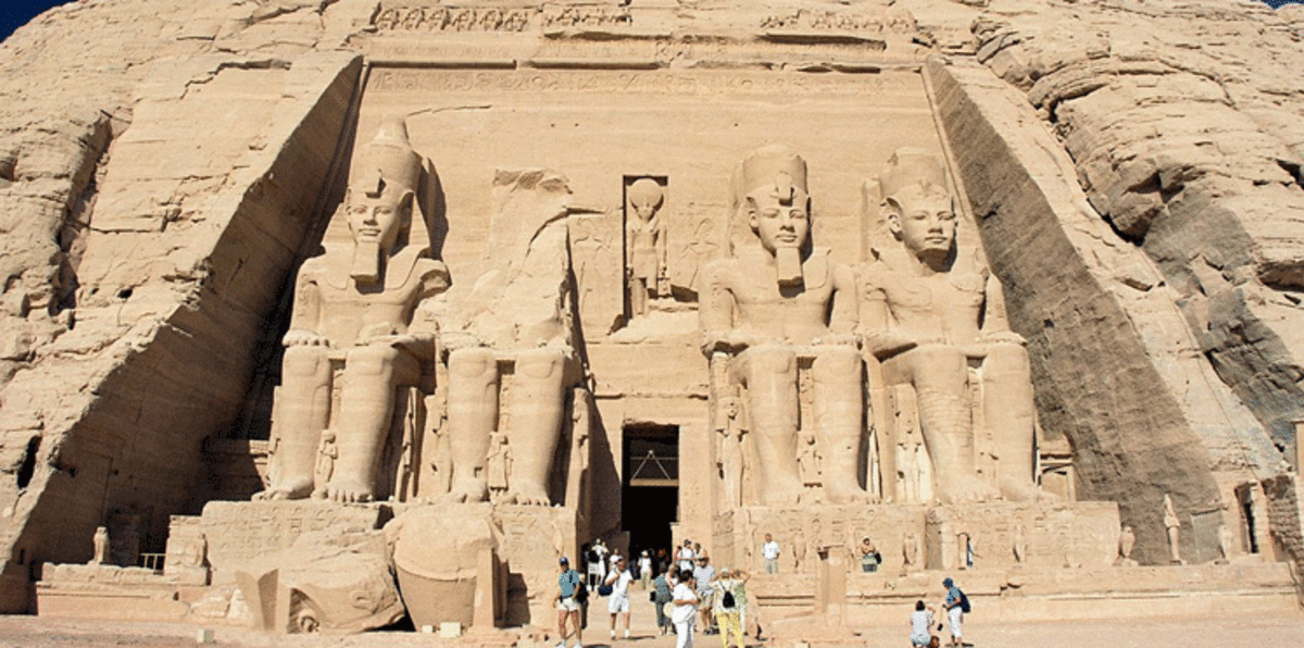 تجاوزات أثرية في مصر تهدد الكنوز الفرعونية (تحقيق)