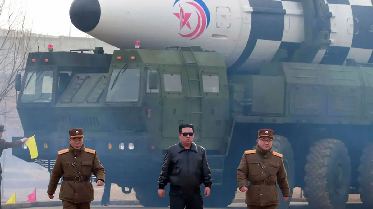 كوريا الشمالية تختبر نظام أسلحة نووية تحت الماء 