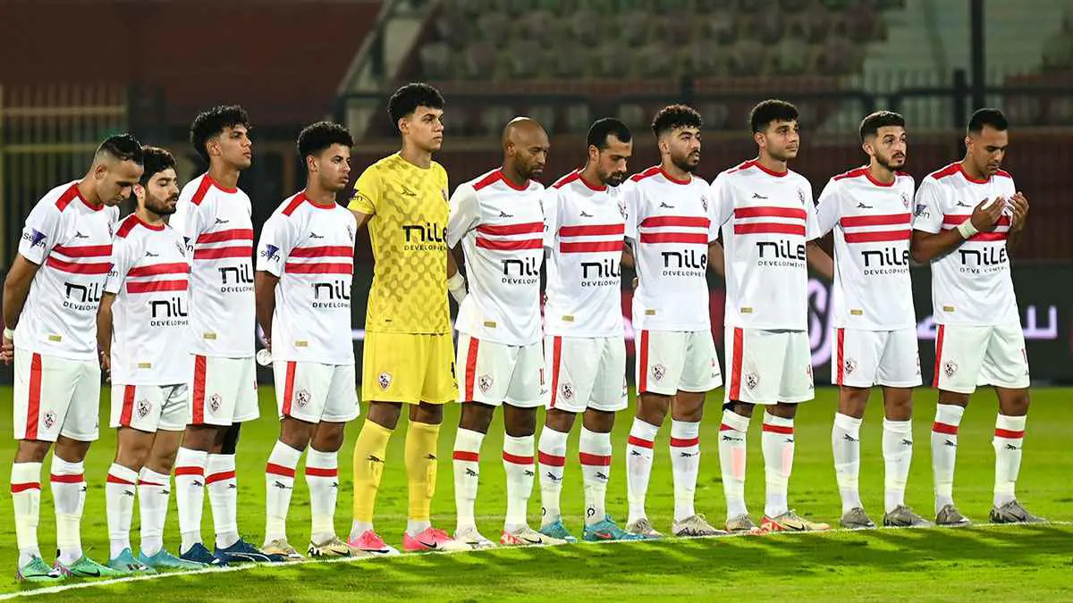 مهاب ياسر يرفض مصافحة مدرب الزمالك ويلقي بقميص النادي أرضا (فيديو)