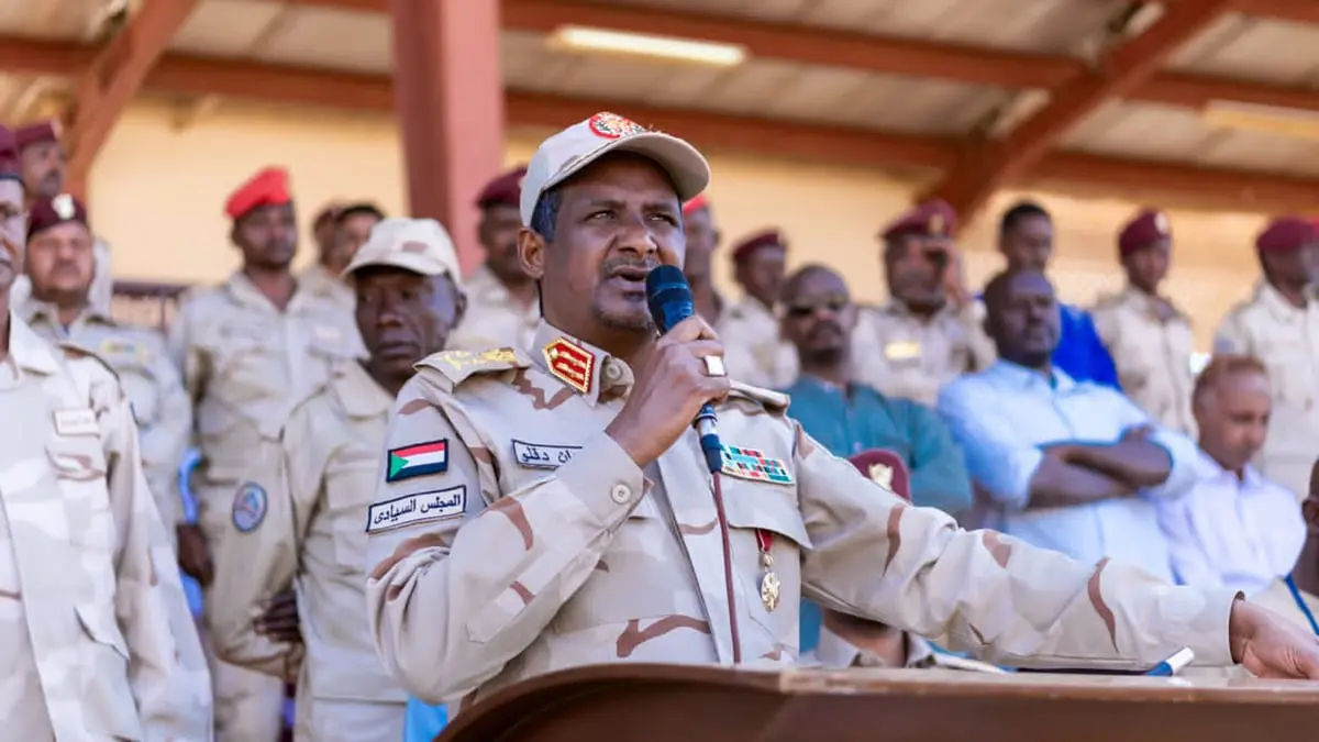 دقلو ينفي وجود خلاف بين قوات الدعم السريع والجيش السوداني