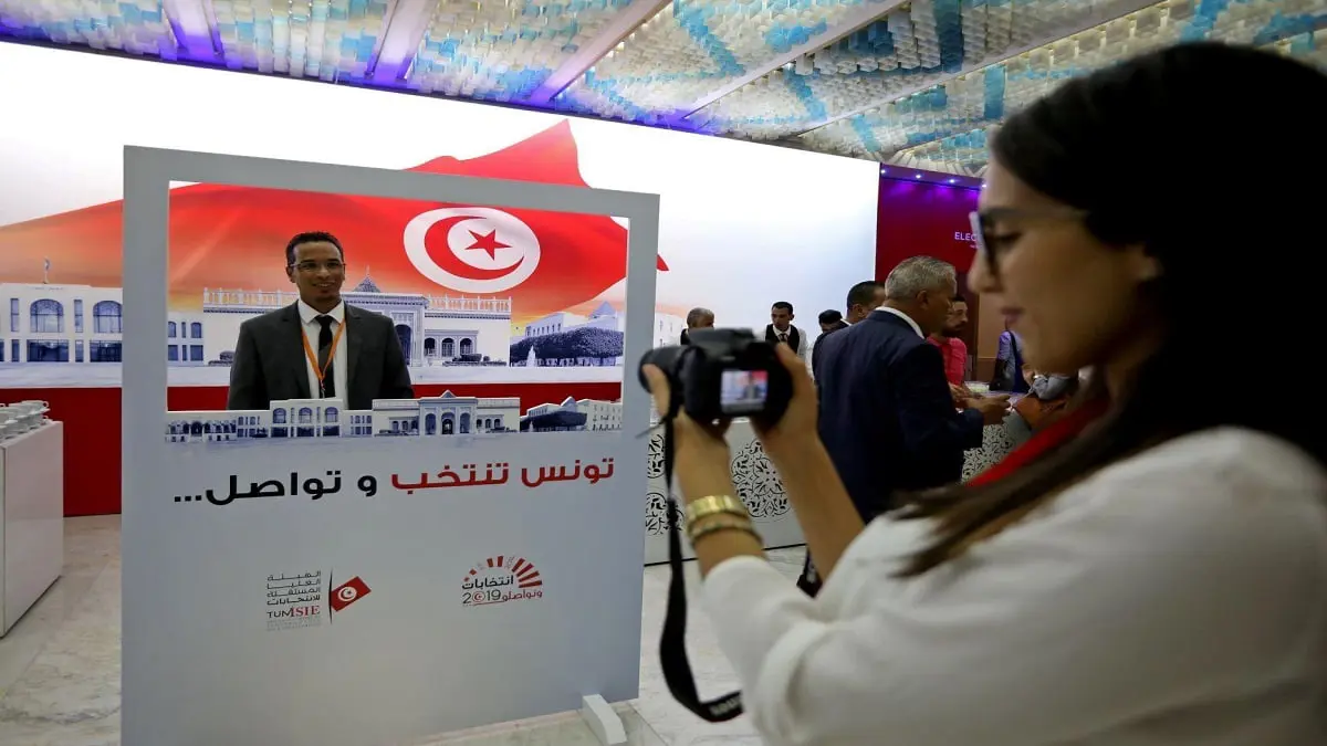الأحزاب التونسية تسابق الزمن وسعيّد يلتزم "الغموض".. من هم أبرز المرشحين لرئاسة الحكومة المرتقبة؟
