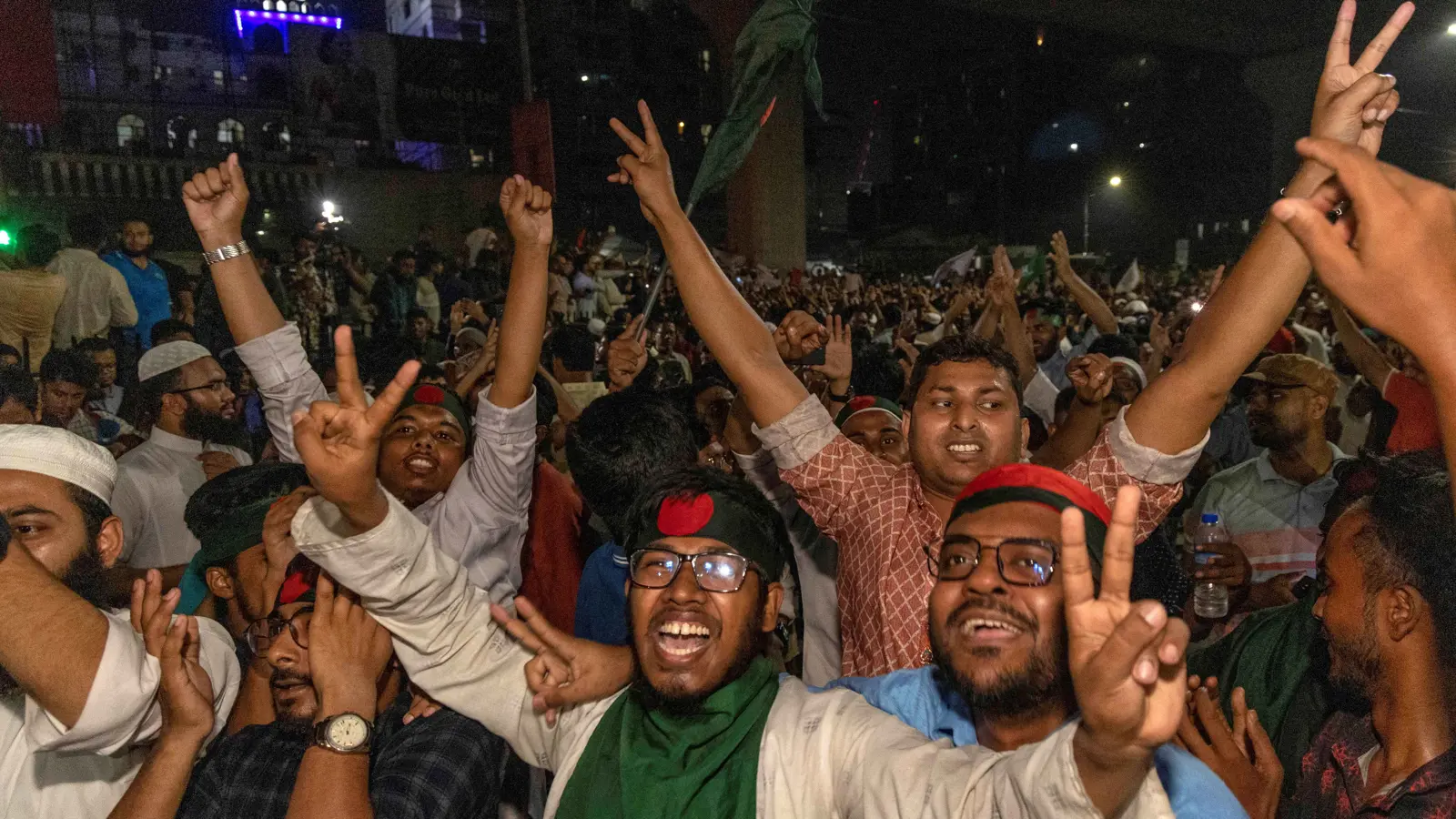 بنغلاديش تحظر حزب الشيخة حسينة