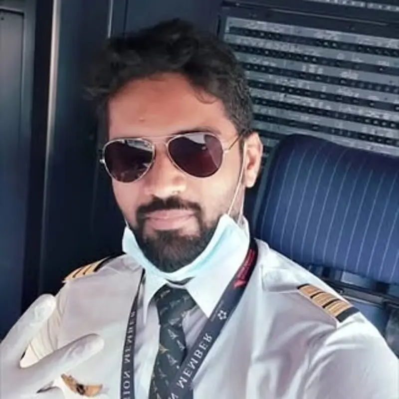 المساعد الأول كلايف كوندر