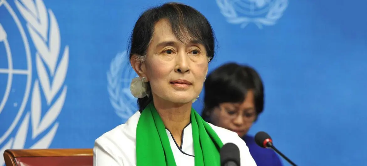 ما السر وراء نقل زعيمة ميانمار السابقة من السجن إلى الإقامة الجبرية؟