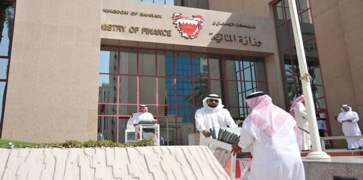 البحرين ترفع سقف الاقتراض في قانون الدين العام