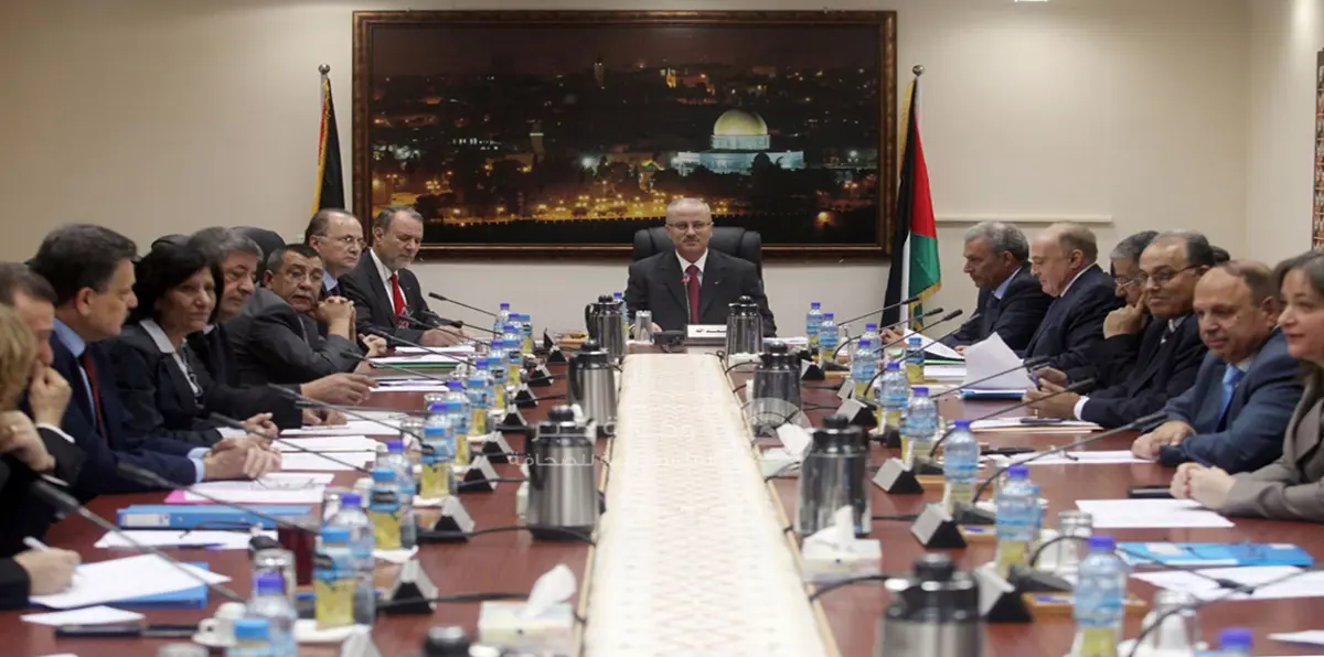 في أولى خطوات المصالحة.. الحكومة الفلسطينية تجتمع في منزل عباس بغزة