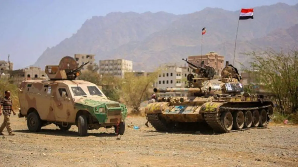 الجيش اليمني يعلن سقوط عشرات الحوثيين بين قتيل وجريح في قصف بالحديدة 