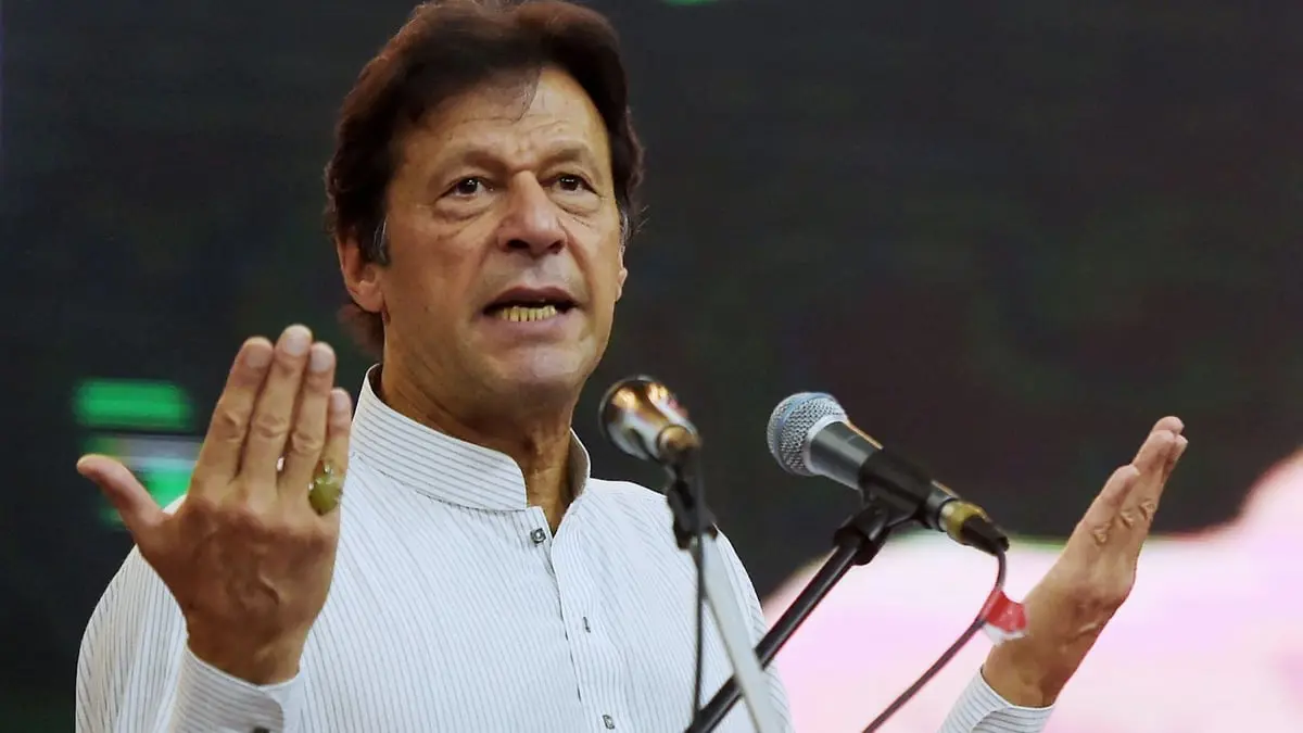 باكستان.. عمران خان يطالب بانتخابات مبكرة ويهدد بـ"الزحف" نحو إسلام أباد