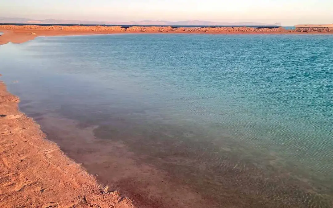 بحيرة ماجيك العائمة