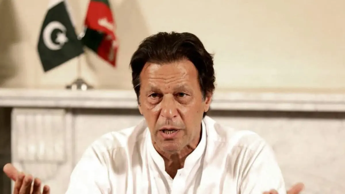 محكمة باكستانية تمدد كفالة عمران خان