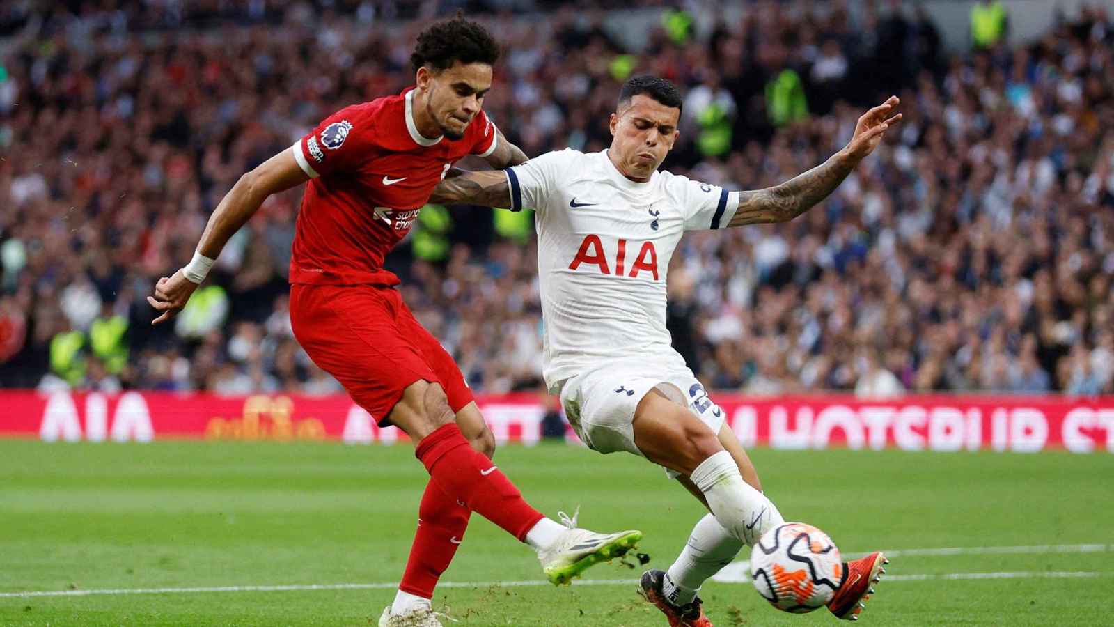 ليفربول وتوتنهام.. نتائج قرعة نصف نهائي كأس الرابطة الإنجليزية | إرم نيوز