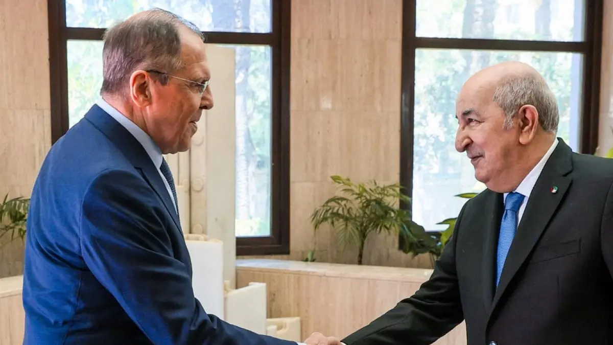 تقرير: الجزائر تعزز تعاونها العسكري مع روسيا للانضمام إلى "بريكس"
