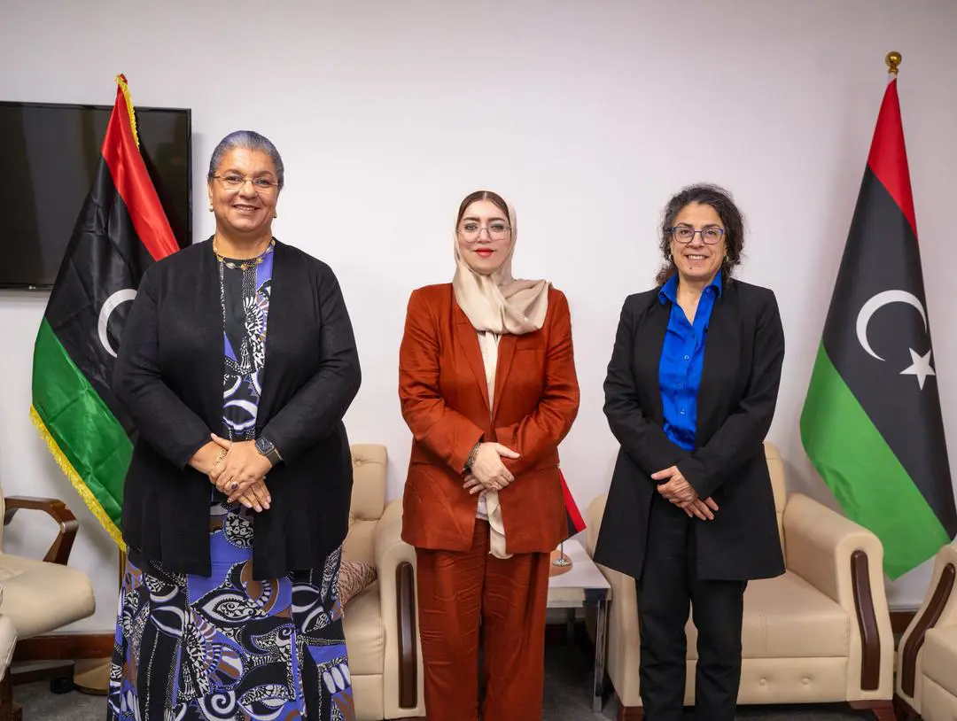 المبعوثة الأممية ونائبتها رفقة وزيرة شؤون المرأة