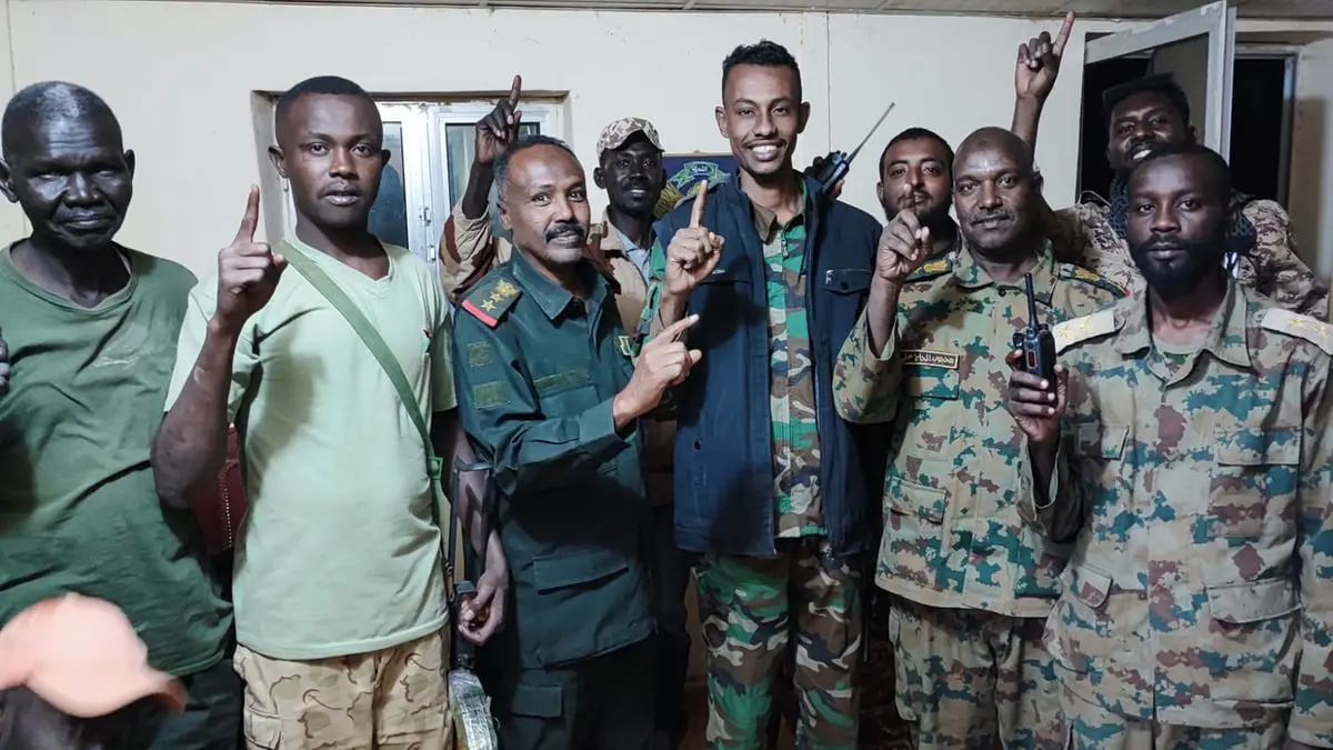 تلاحقها الاتهامات.. ما سرُّ العلاقة بين كتيبة "البراء بن مالك" والجيش السوداني؟