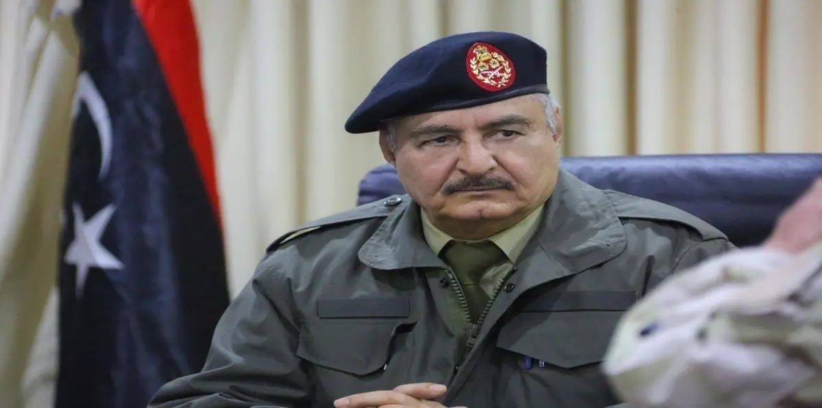 رئيس الأركان المصري يبحث مع حفتر "مسارات التحرك المستقبلي" للأزمة الليبية