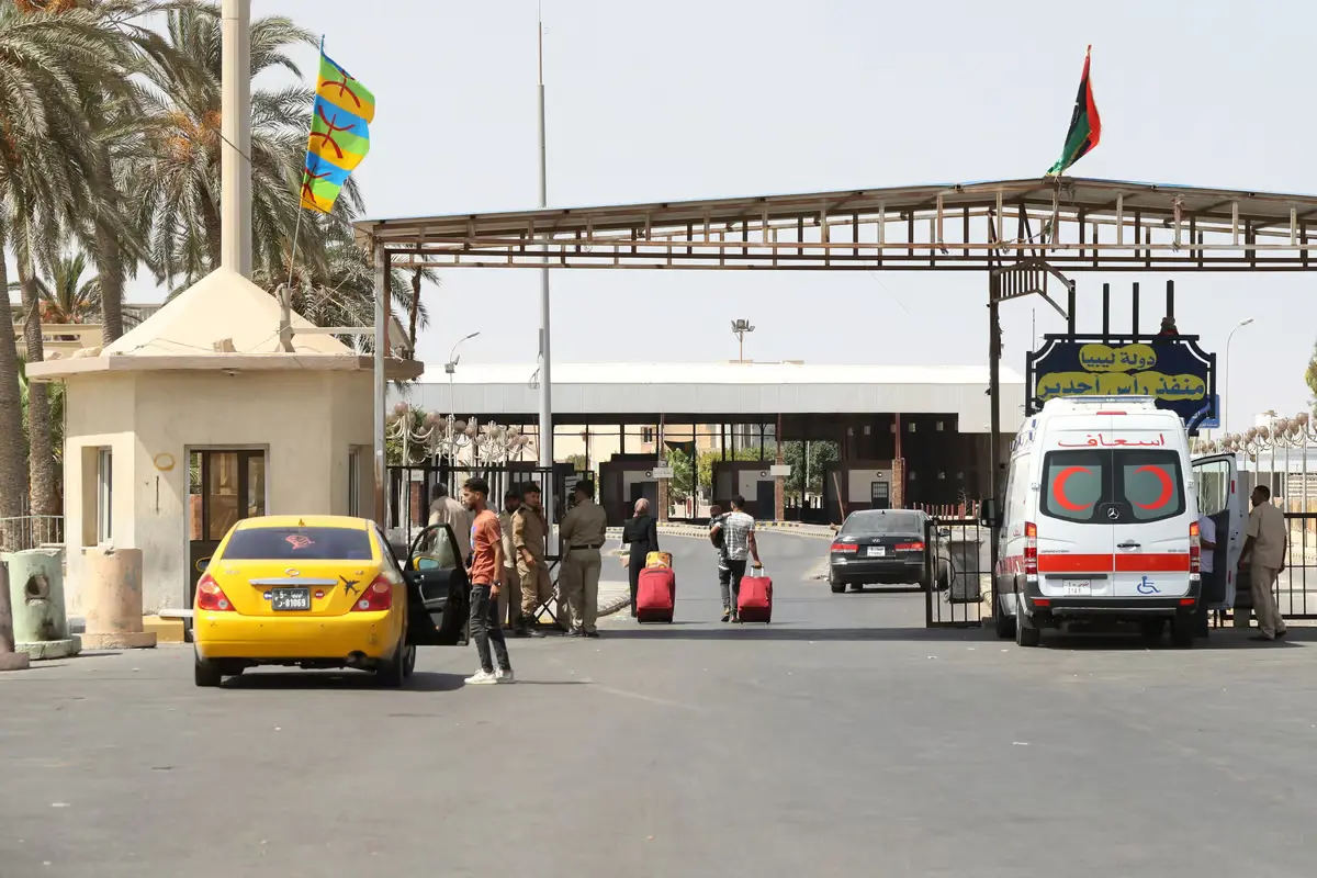 ليبيا.. اشتباكات قرب معبر رأس اجدير بعد ساعات من إعلان إعادة فتحه (فيديو)