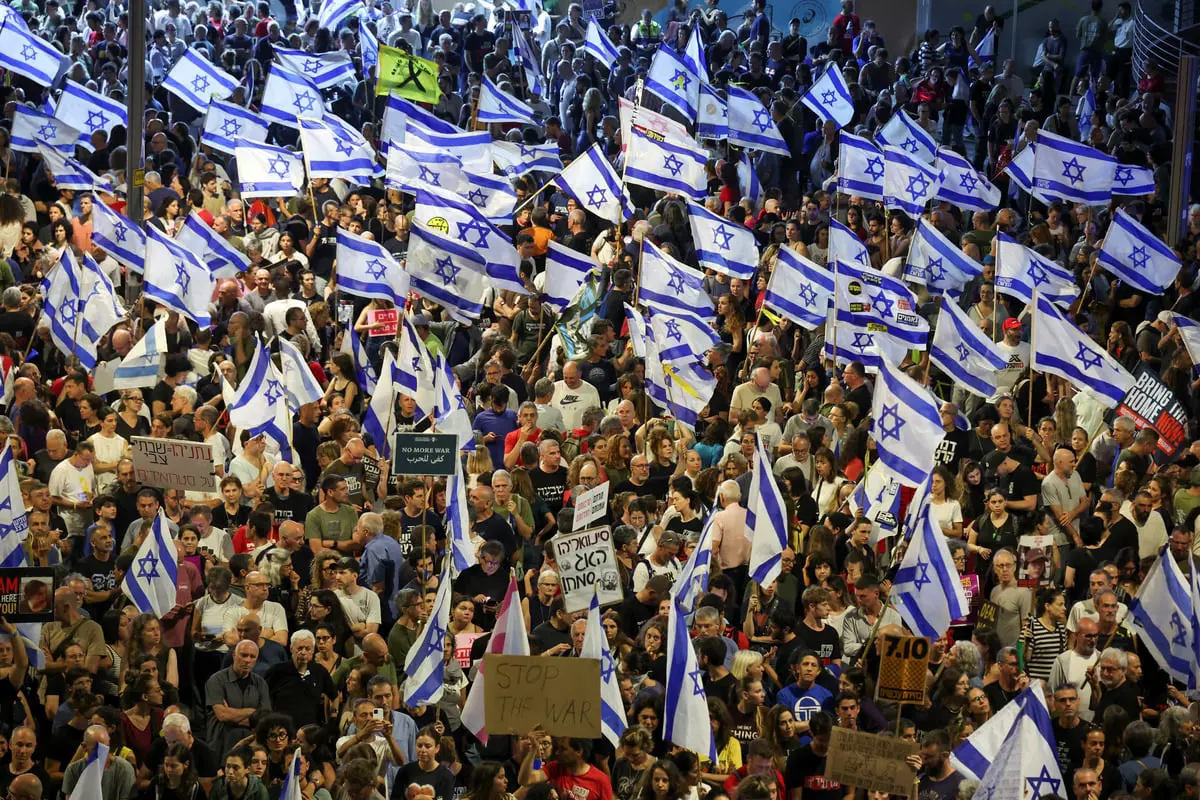 إصابات واشتباكات.. إسرائيل تشهد أكبر مظاهرة منذ 7 أكتوبر