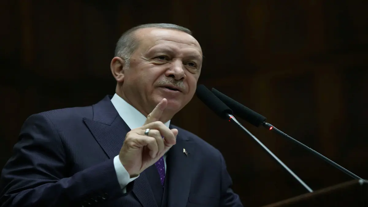 أردوغان يهدد بضرب قوات الحكومة السورية إذا أصيب أي جندي تركي (فيديو)