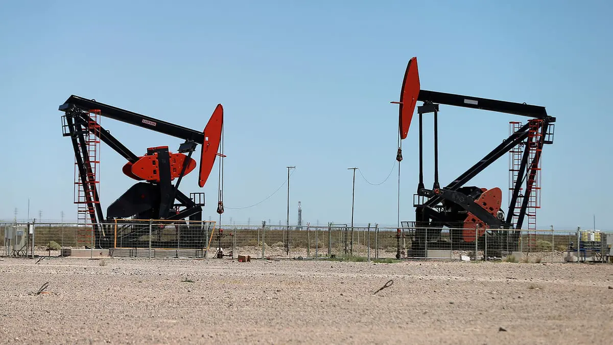 النفط يتجه صوب ثالث خسارة أسبوعية