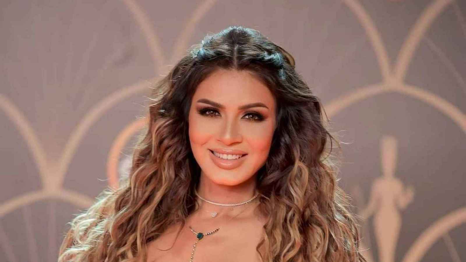 ″أثارت الجدل”.. نجلاء بدر توثق خضوعها لعملية تجميل بالفيديو | إرم نيوز