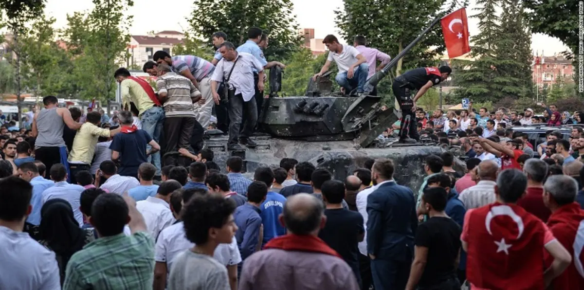 واشنطن تدعو لدعم حكومة أردوغان ومواقف دولية تبارك فشل الانقلاب في تركيا