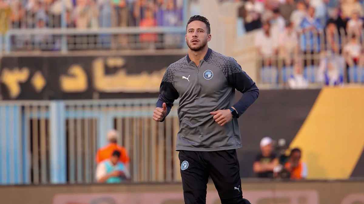 الطموح والبطولات في الأهلي.. رد صادم حول تتويج رمضان صبحي مع بيراميدز  (فيديو) | إرم نيوز