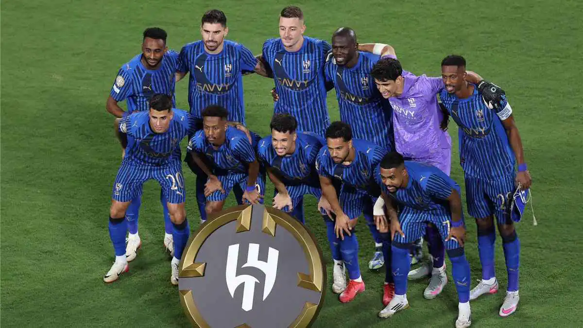 هذا غطاء.. الهويدي يفجر جدلاً بتعليق مثير حول عقوبات الهلال (فيديو)