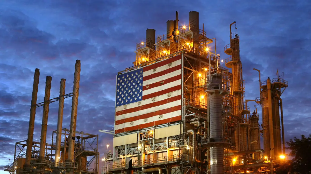 تراجع مخزونات النفط الخام والوقود في أمريكا الأسبوع الماضي