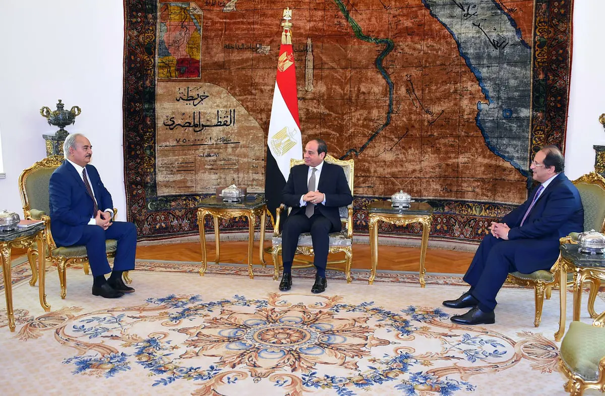 السيسي يلتقي حفتر في القاهرة ويبحث معه تطورات الساحة الليبية