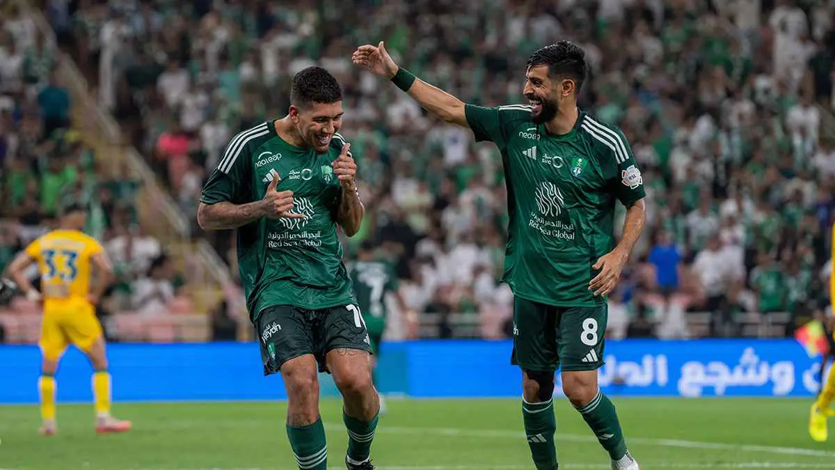 الأهلي يفتتح مشواره بدوري روشن السعودي بالفوز على العروبة (فيديو)