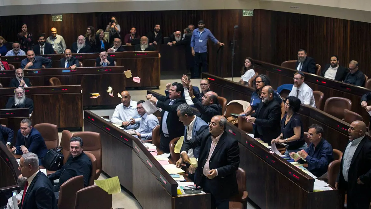 وسط معارضة الليكود.. الائتلاف الحكومي في إسرائيل يسقط قانون "السيادة على الضفة"