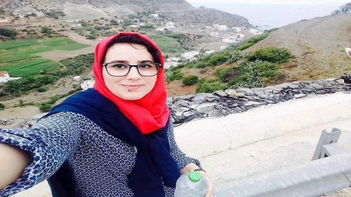 قضية الصحفية "هاجر الريسوني" تقود الحكومة المغربية إلى المساءلة